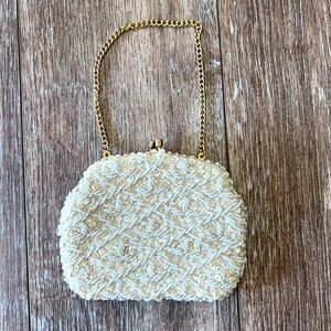 Vintage 1960’s Beaded Sequins Kiss Lock Ivory Clutch Handbag Made In Hong Kong